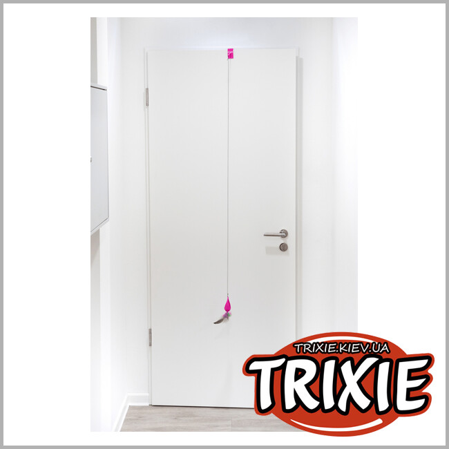 ТРИКСИ Украина - Игрушка-кормушка TRIXIE на дверь (9 см/190 см, с перьями/розовая)